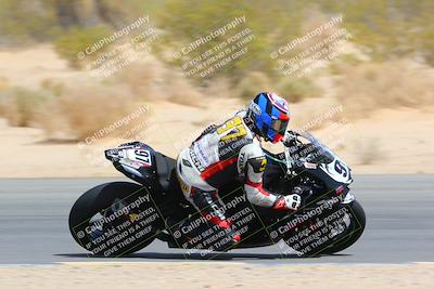 media/Mar-28-2022-Superbike Trackdays (Mon) [[b8603d0f67]]/Advanced Group (1pm-130pm)/Turn 9/